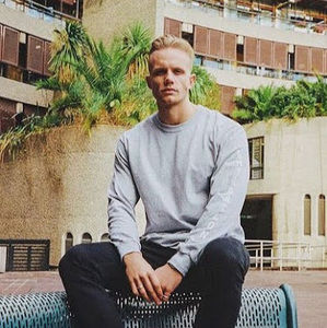 Meet your Posher, Alex